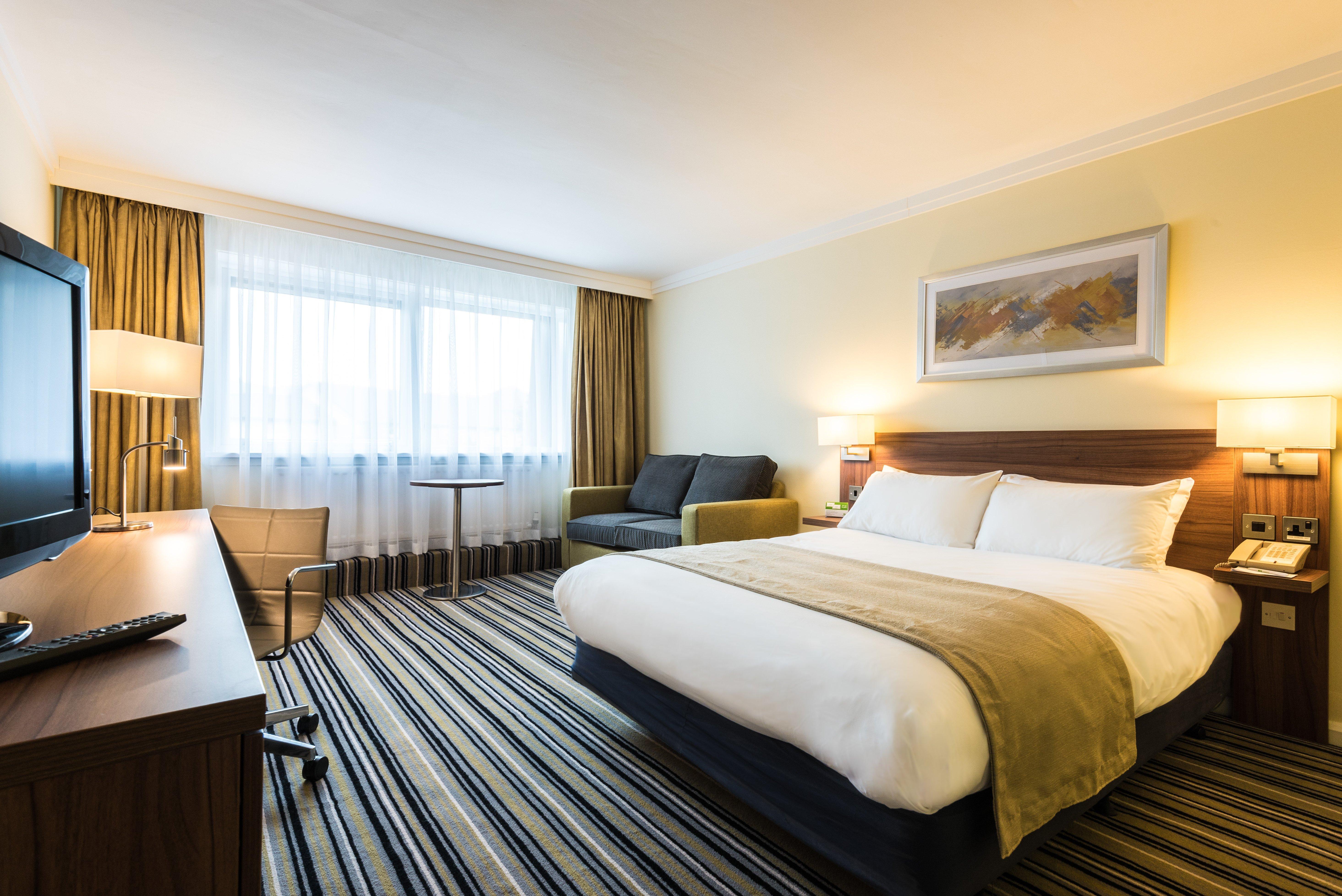 Holiday Inn Reading West By Ihg Екстер'єр фото