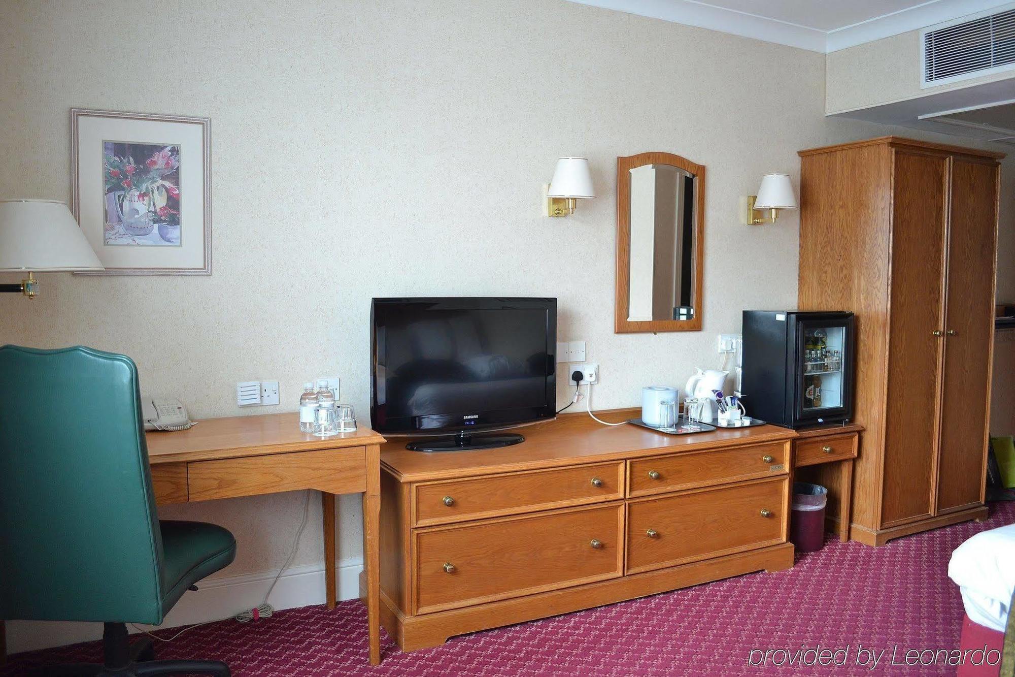 Holiday Inn Reading West By Ihg Екстер'єр фото